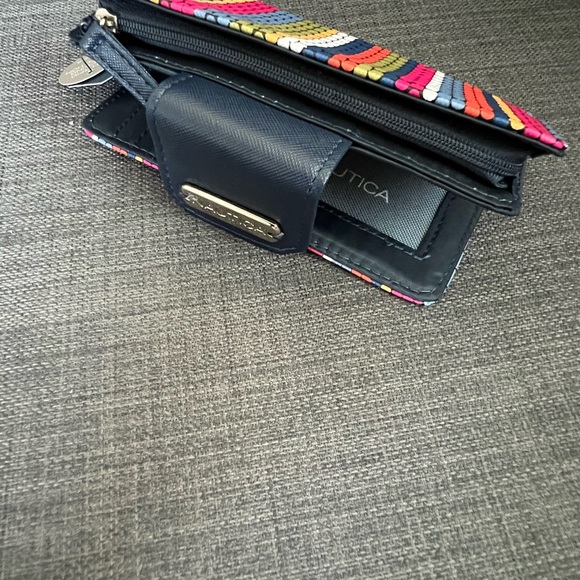 NWT NAUTICA RFID WALLET CARDHOLDER ORGANIZER CASE - Picture 12 of 14